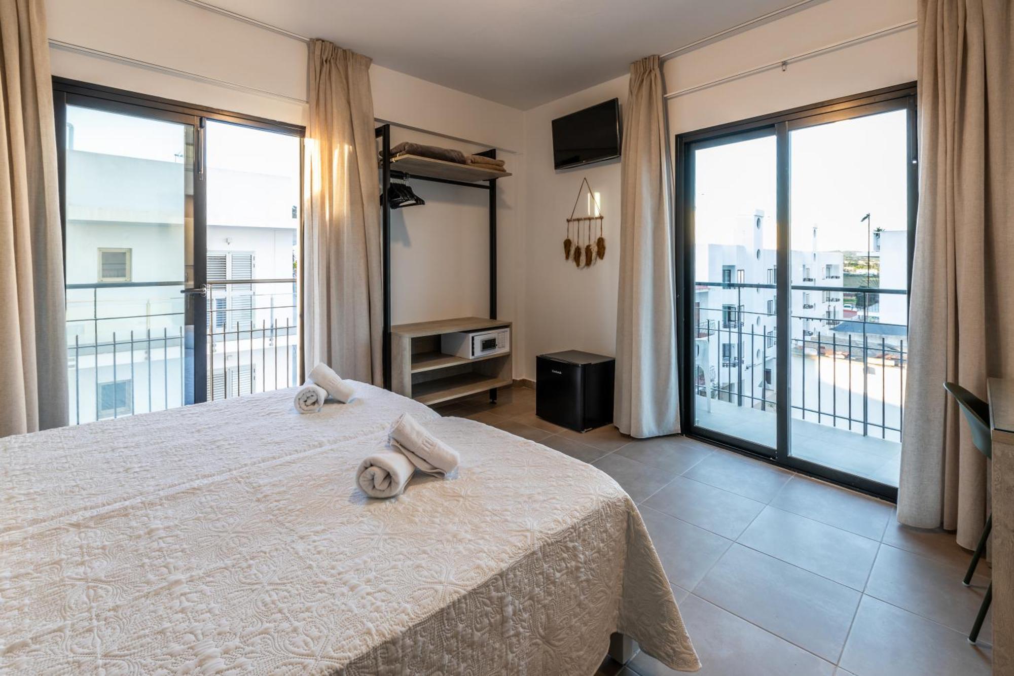 Hostal Alicante Sant Antoni de Portmany Extérieur photo