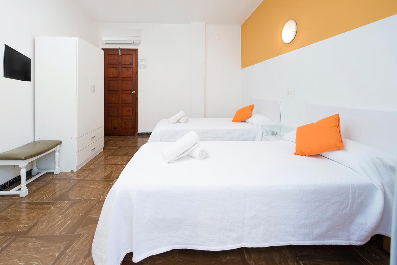 Hostal Alicante Sant Antoni de Portmany Extérieur photo