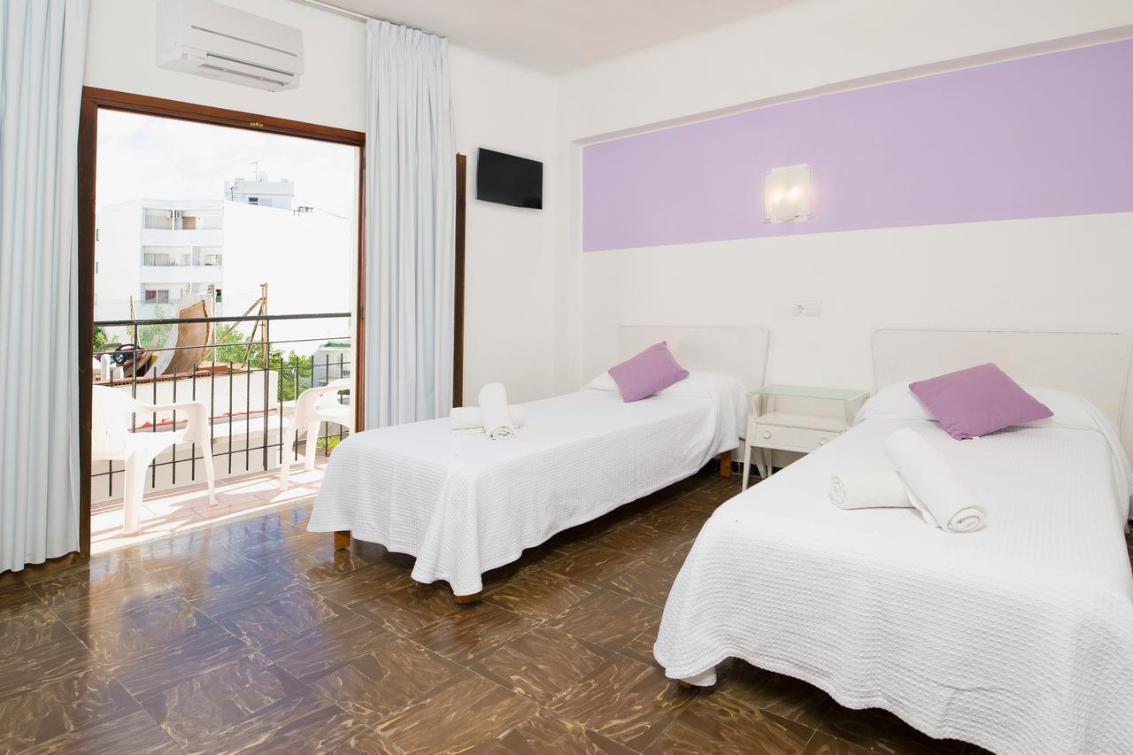 Hostal Alicante Sant Antoni de Portmany Extérieur photo