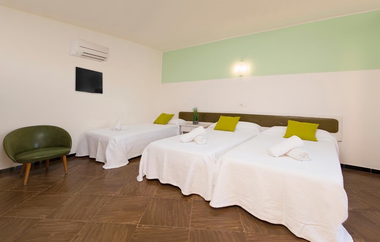 Hostal Alicante Sant Antoni de Portmany Extérieur photo